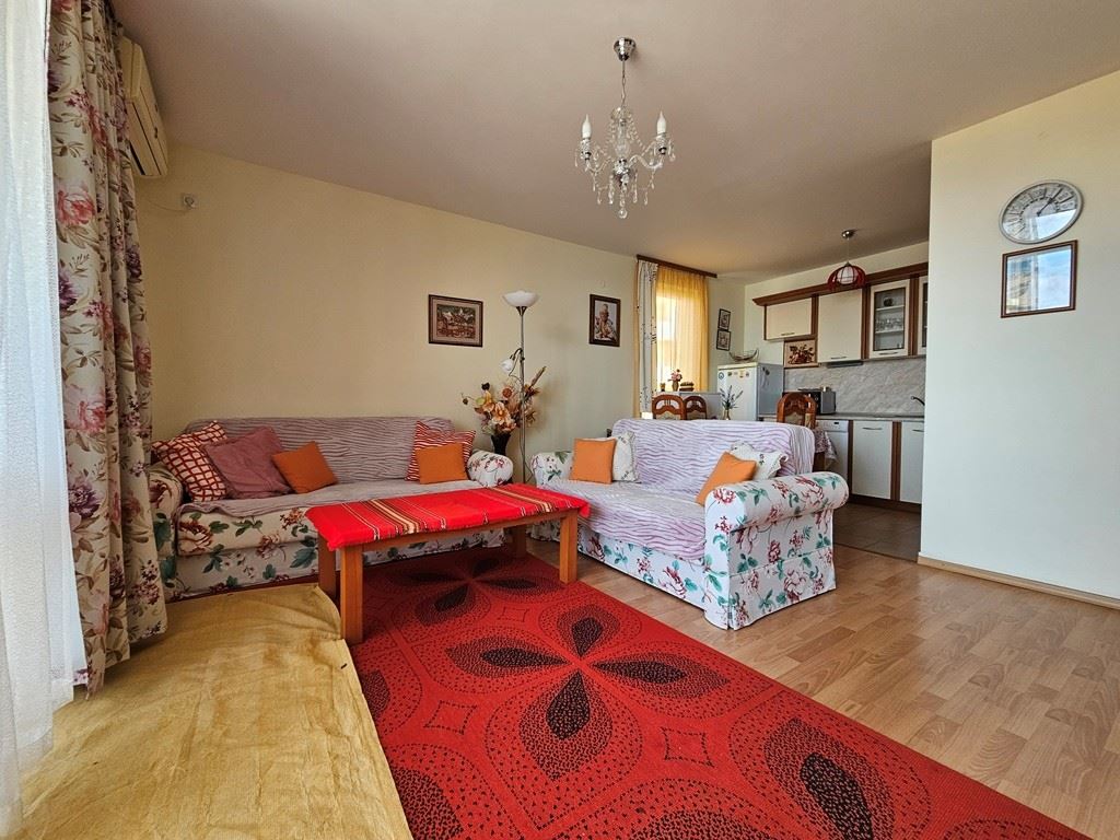 Свети Влас, първа линия море - панорамен апартамент с морска гледка от всяка стая 