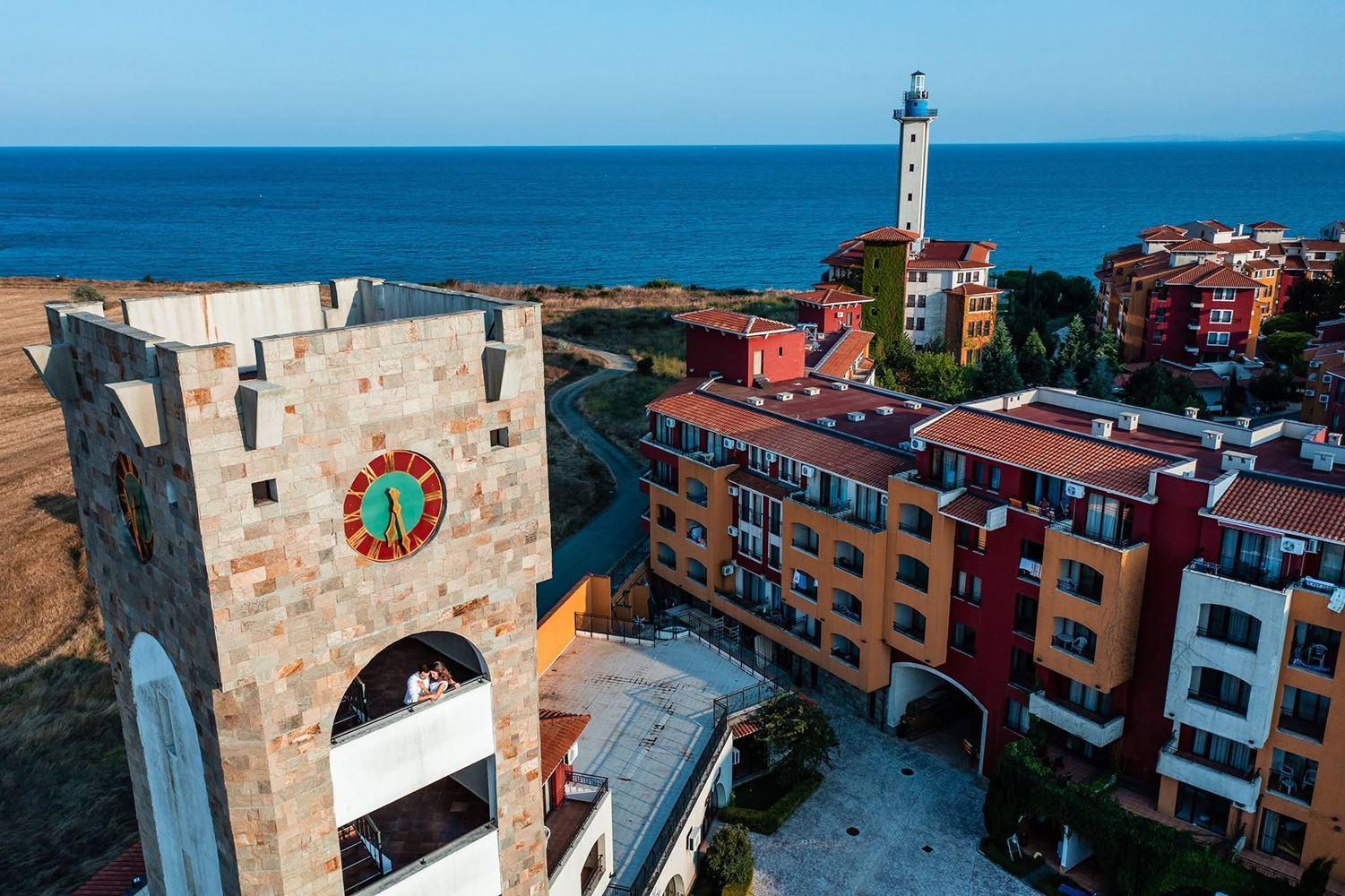Просторно студио с морска гледка в престижен комплекс в Ахелой