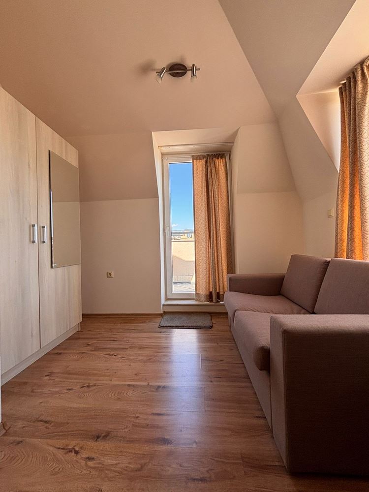 Елегантно студио с панорамна тераса в луксозен комплекс в Слънчев бряг