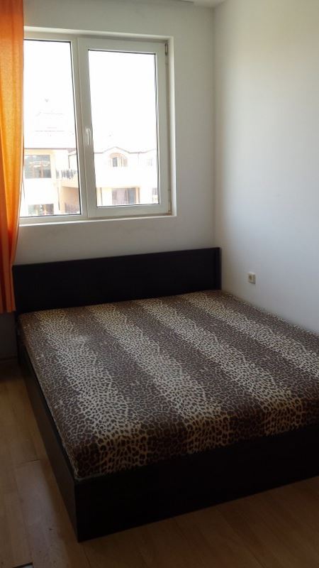 Двустаен апартамент в комплекс "Даймънд скай"