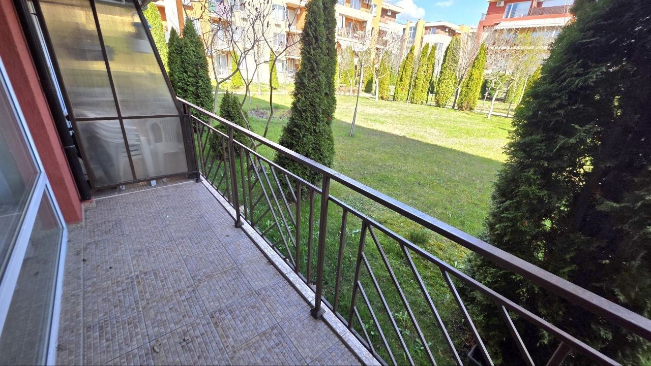 Практично и уютно студио на Слънчев бряг – уют и спокойствие с гледка към басейна