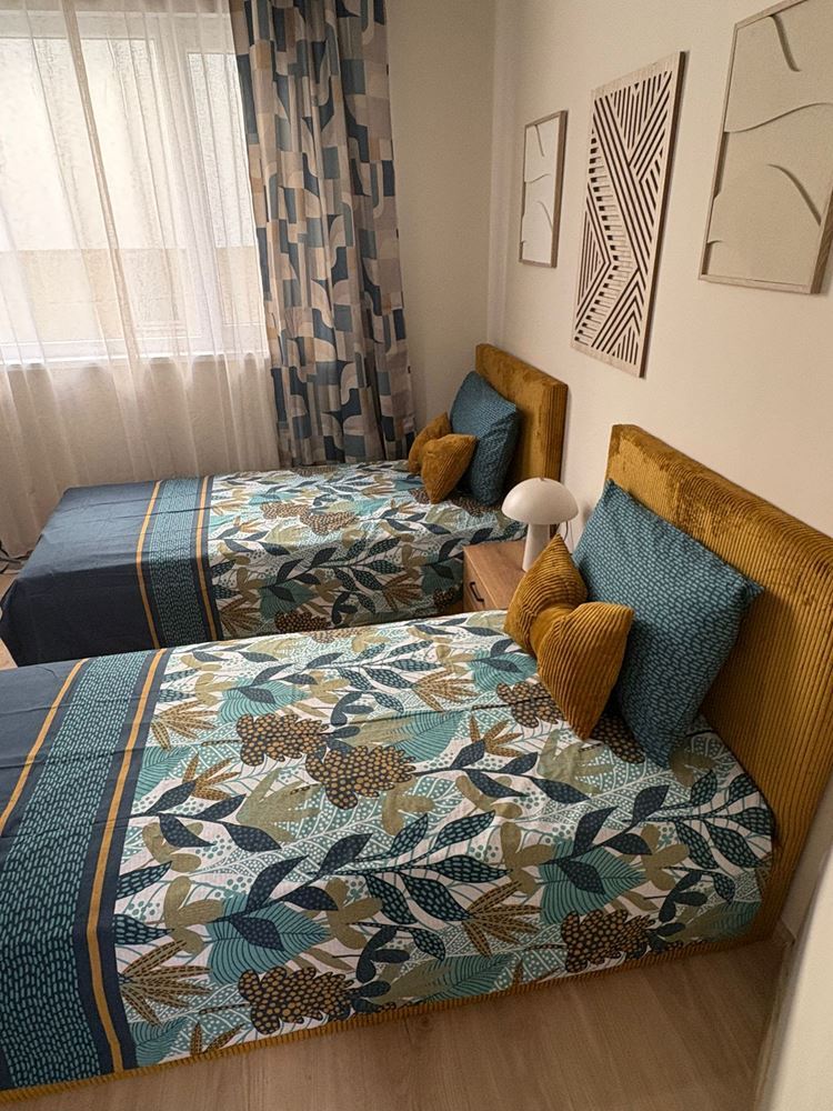 Две независими жилищни пространства с морска гледка в центъра на Свети Влас – дизайнерски интериор и собствено паркомясто