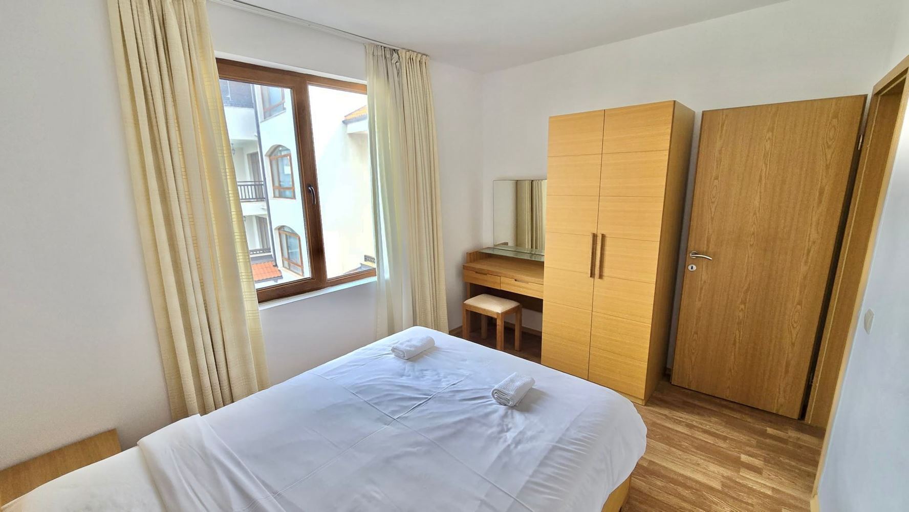 Привлекателен двустаен апартамент с гледка към басейна в Ахелой