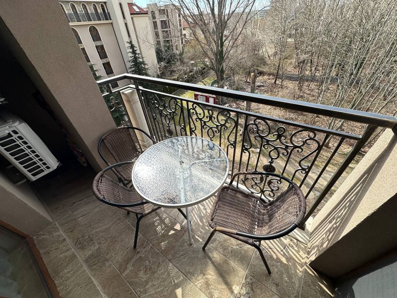 Тристаен апартамент в елитен комплекс на Слънчев бряг – модерен лукс, комфорт и морска атмосфера