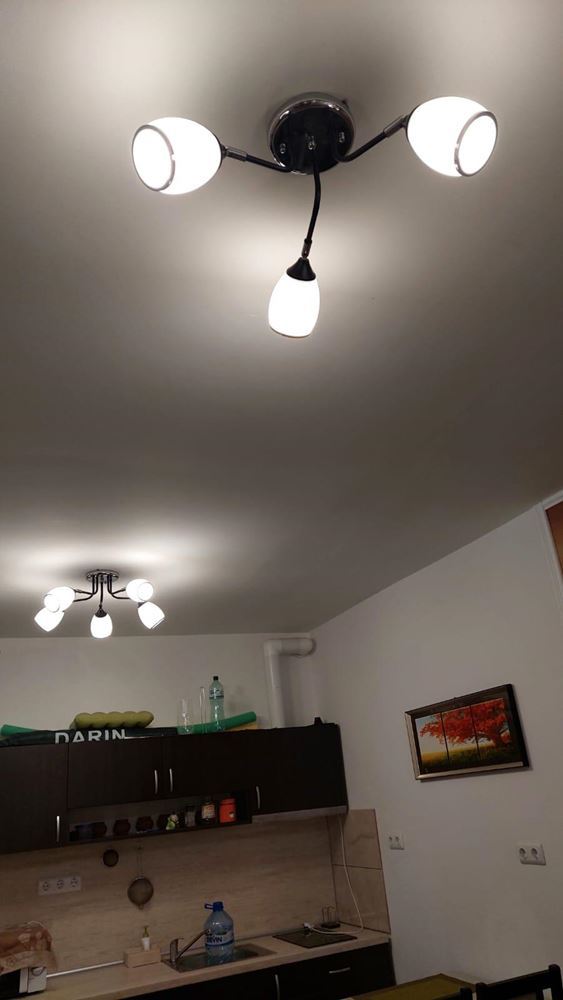 Обзаведено студио в Стария град на Поморие – на 100 м от морето, с голям остъклен балкон и отлична локация