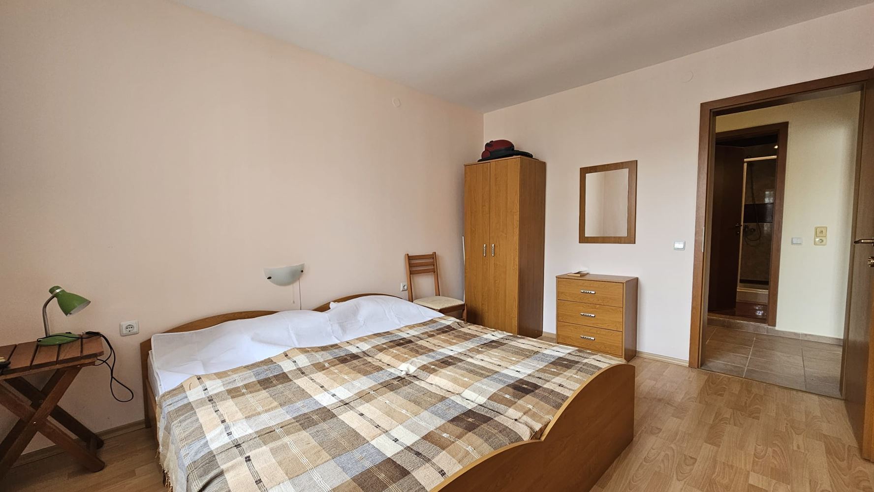 Морска идилия на първа линия – двустаен апартамент с гледка море в Свети Влас