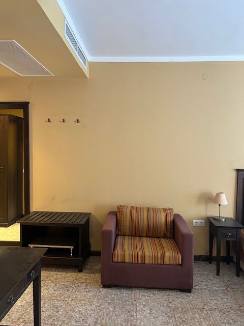 Просторно студио в луксозен комплекс само на 50 м от плажа в Слънчев бряг