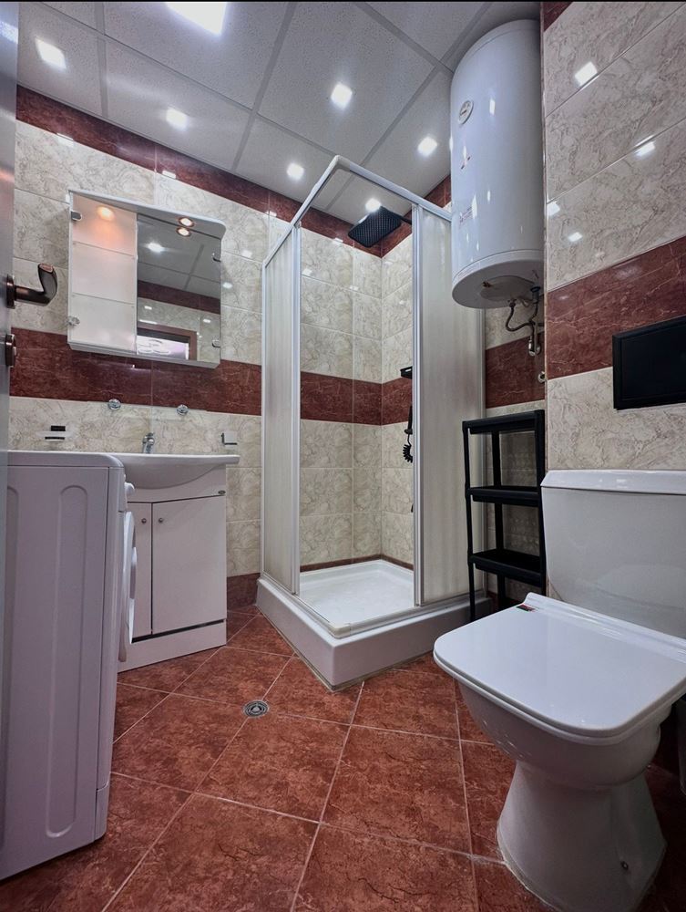 Двустаен апартамент с частична морска гледка в Св. Влас – обзаведен, след ремонт, в луксозен затворен комплекс