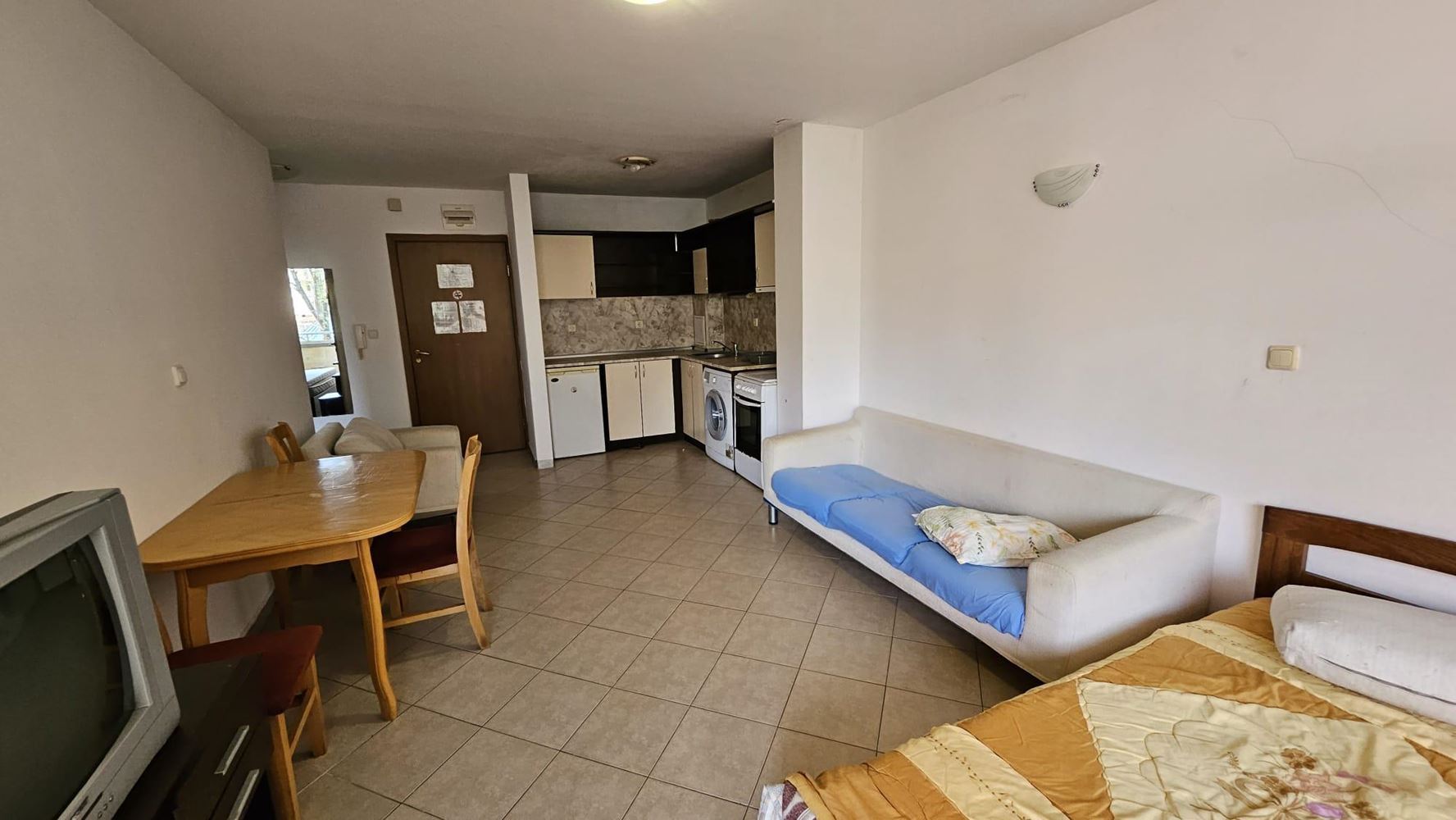 Двустаен апартамент на 200 м от плажа в Слънчев бряг – отлична локация и инвестиционен потенциал