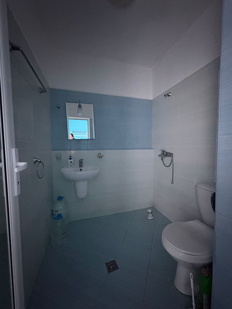 Просторен двустаен апартамент на първа линия море в Поморие