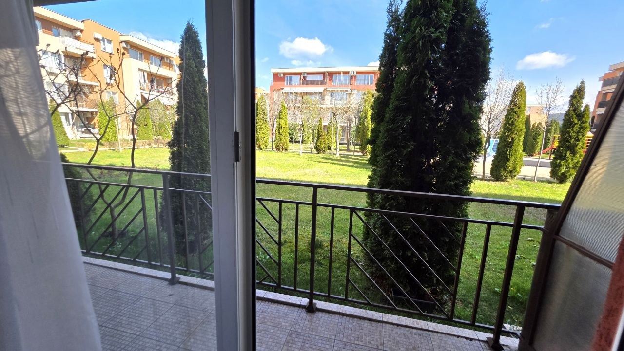 Практично и уютно студио на Слънчев бряг – уют и спокойствие с гледка към басейна