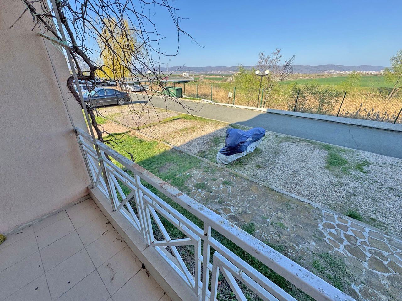 Тристаен апартамент в комплекс с добре организирана среда и уютна атмосфера