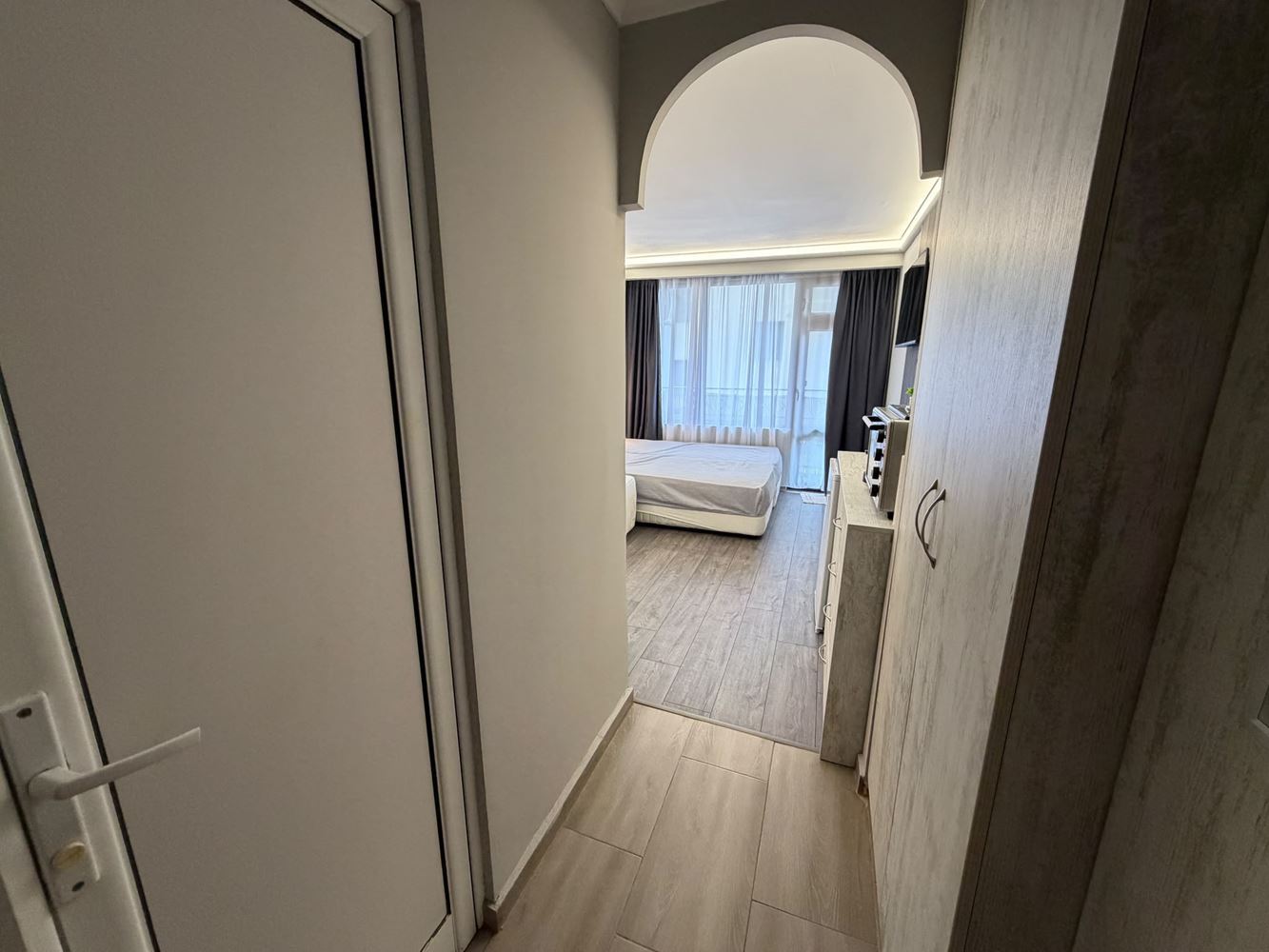 Двустаен апартамент в центъра на Слънчев бряг – без такса поддръжка