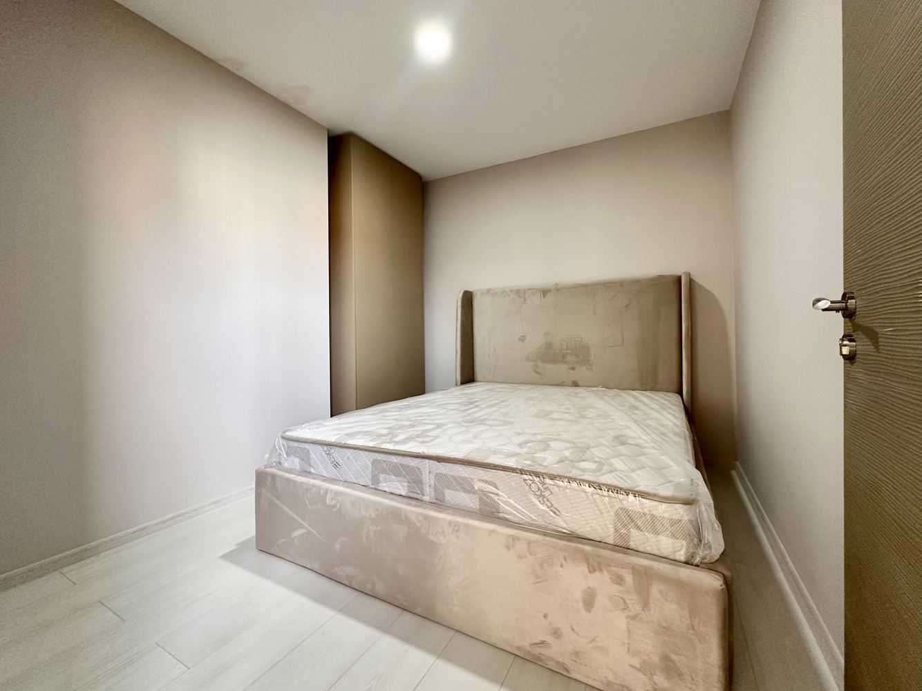 Уютен двустаен апартамент с гледка към басейн и зелени площи в Слънчев бряг – готов за ползване