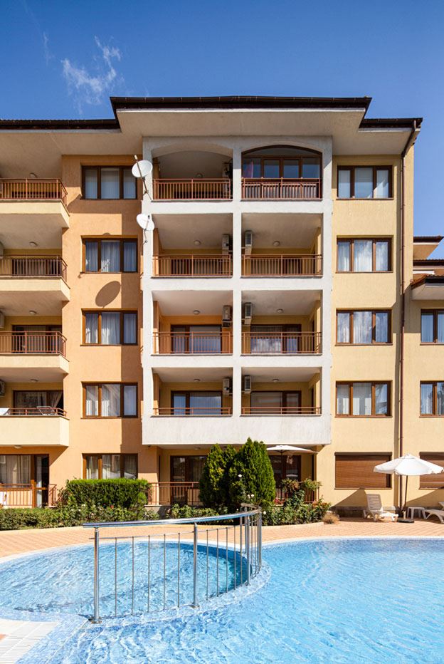 Комфорт и удобство през цялата година – стилен двустаен апартамент в Слънчев бряг