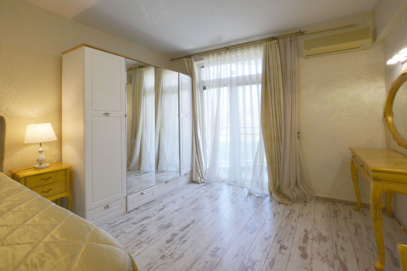 Луксозен тристаен апартамент с морска гледка на първа линия в Равда – 114 м², две тераси и пълен комфорт