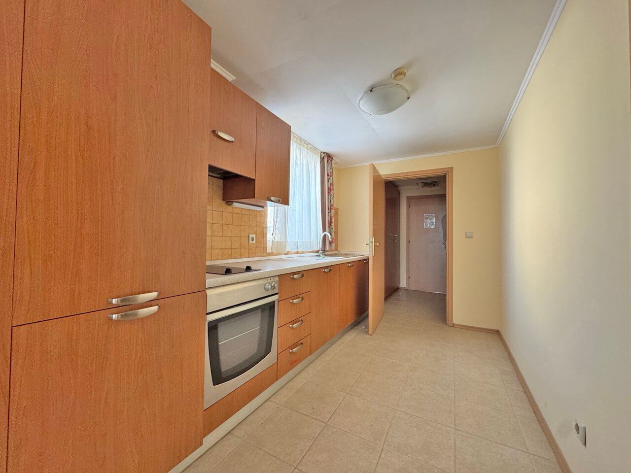 Ексклузивен двустаен апартамент на първа линия в Поморие – лукс, престиж и инвестиция с незабавна възвръщаемост