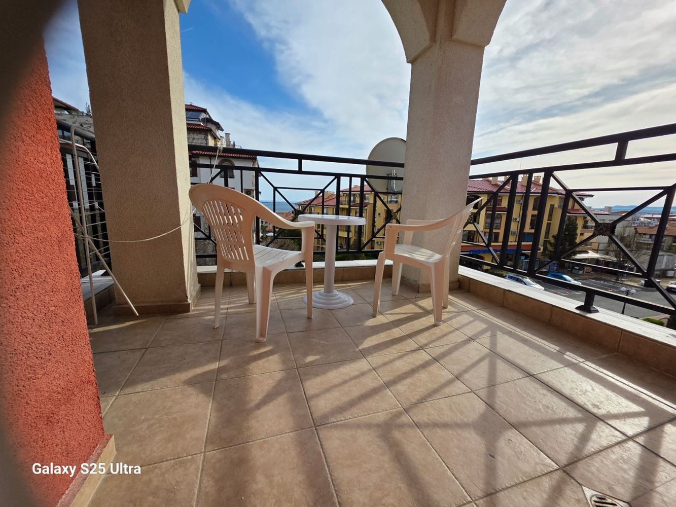 Двустаен апартамент с гледка море и Стария Несебър в Свети Влас