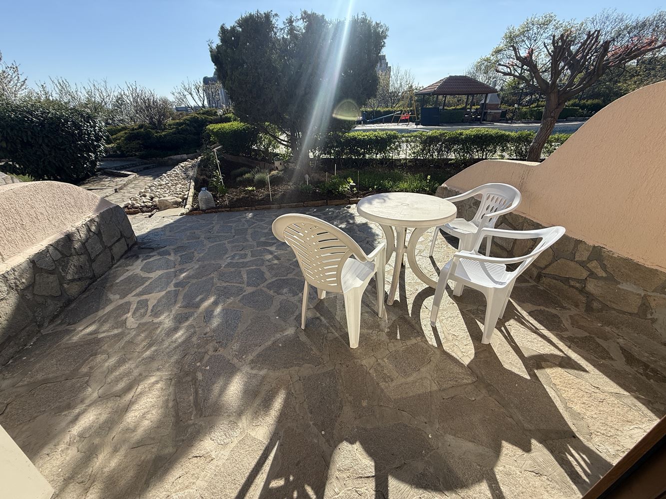 Двустаен апартамент в Свети Влас – на крачки от морето с възможност за разсрочено плащане 