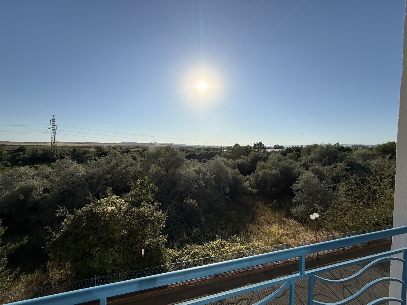 Двустаен апартамент с тераса в Слънчев бряг – комфорт и сигурност целогодишно