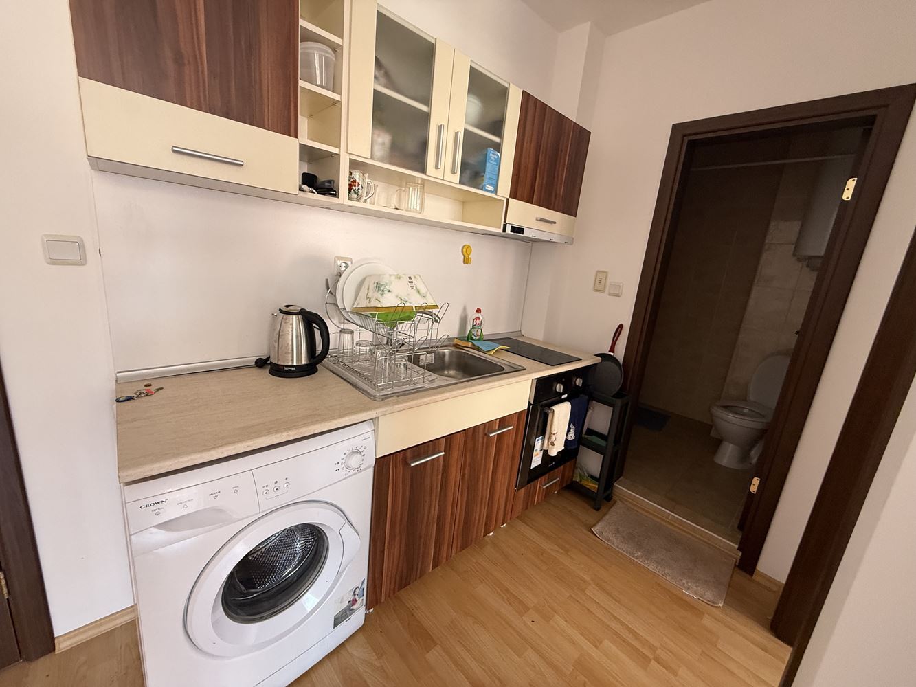 Обзаведен двустаен апартамент с гледка към басейна в района на Слънчев бряг