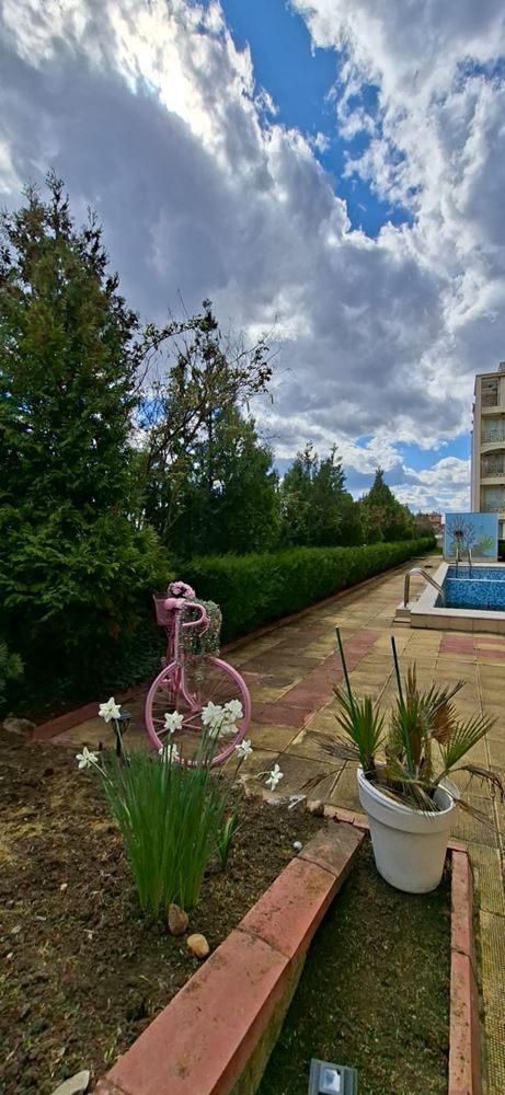 Комфорт и практичност до морето – напълно обзаведен двустаен апартамент в Свети Влас