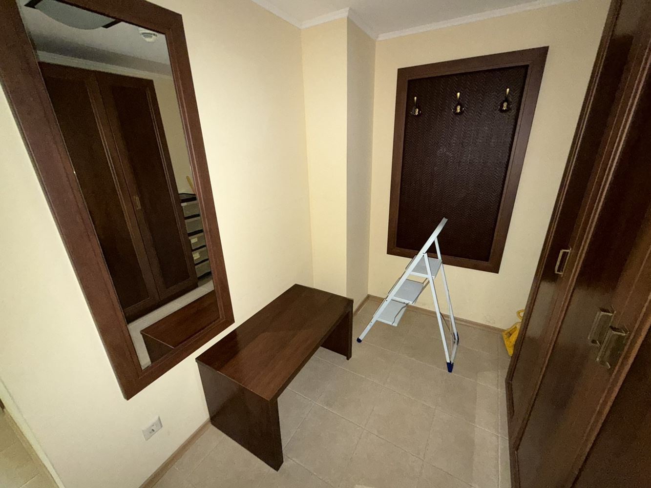 Тристаен апартамент в Поморие с фронтална морска гледка – луксозен живот на първа линия