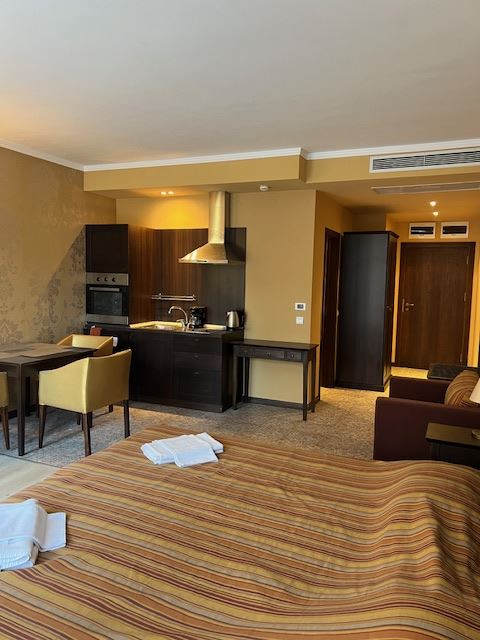 Просторно студио в луксозен комплекс само на 50 м от плажа в Слънчев бряг