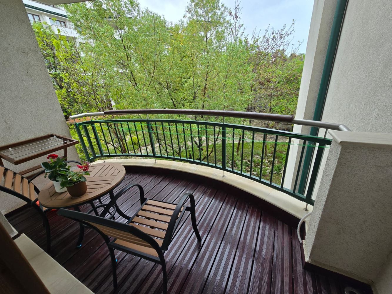 Луксозно студио на първа линия в Равда – стил, комфорт и директен достъп до плажа