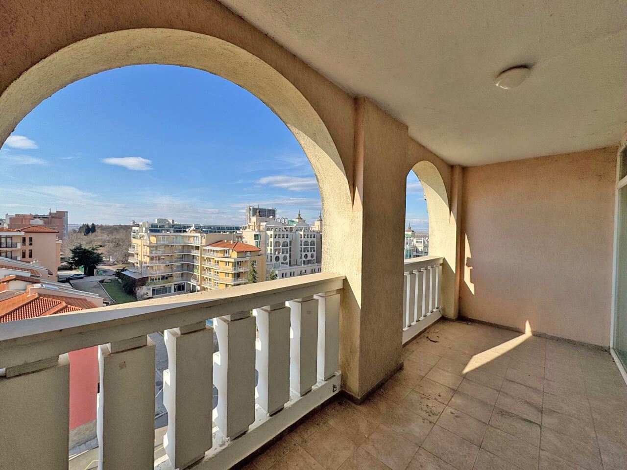 Ексклузивен двустаен апартамент на първа линия в Поморие – лукс, престиж и инвестиция с незабавна възвръщаемост