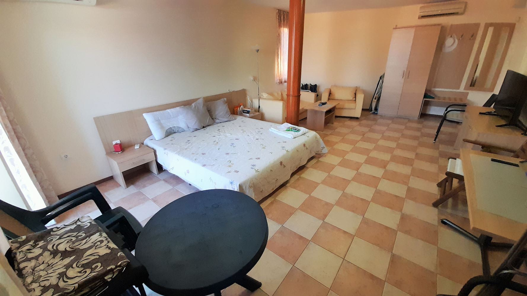 Ексклузивно предложение на първа линия в Слънчев бряг – простор, лукс и невероятна инвестиция с морска панорама