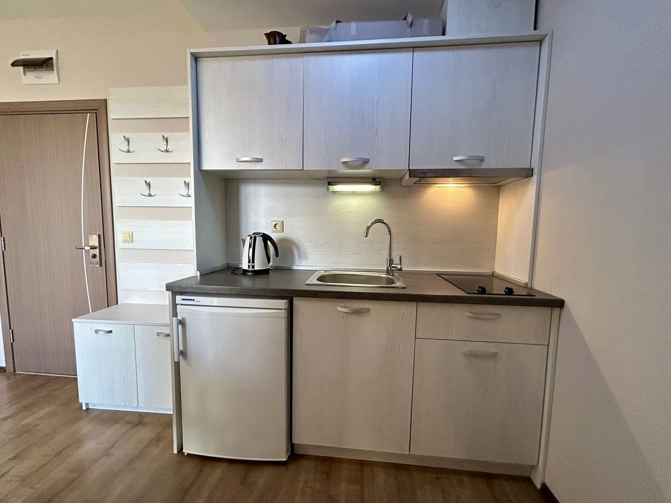 Модерно студио в престижен комплекс на Слънчев бряг – идеално за инвестиция и комфортен живот