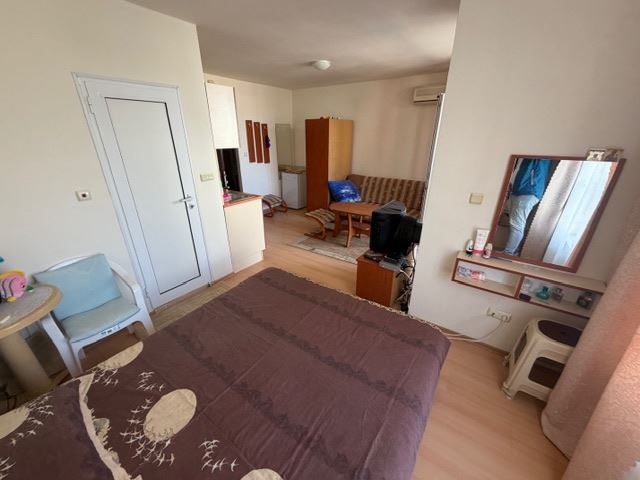 Студио с интелигентно разпределение и топ локация – на 200 м от Какао Бийч