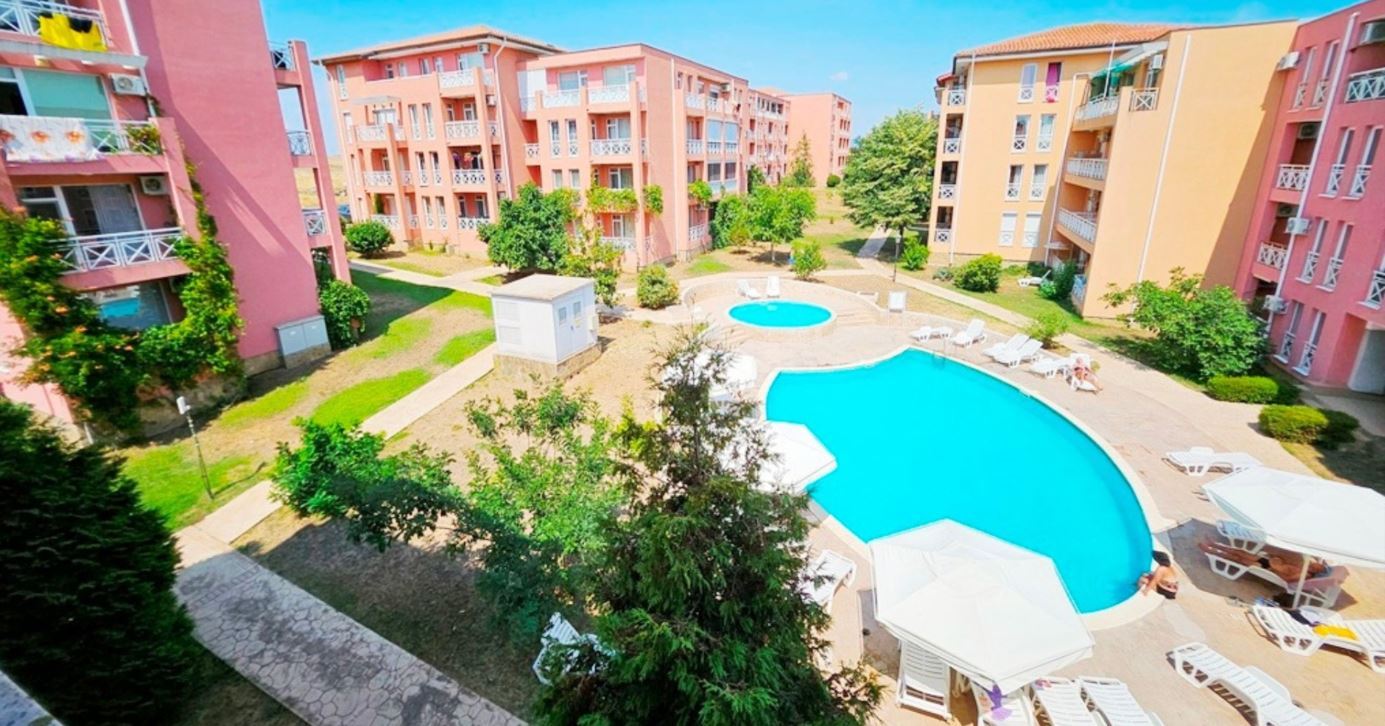 Ексклузивно обзаведено студио в затворен комплекс с богата инфраструктура и спокойна атмосфера