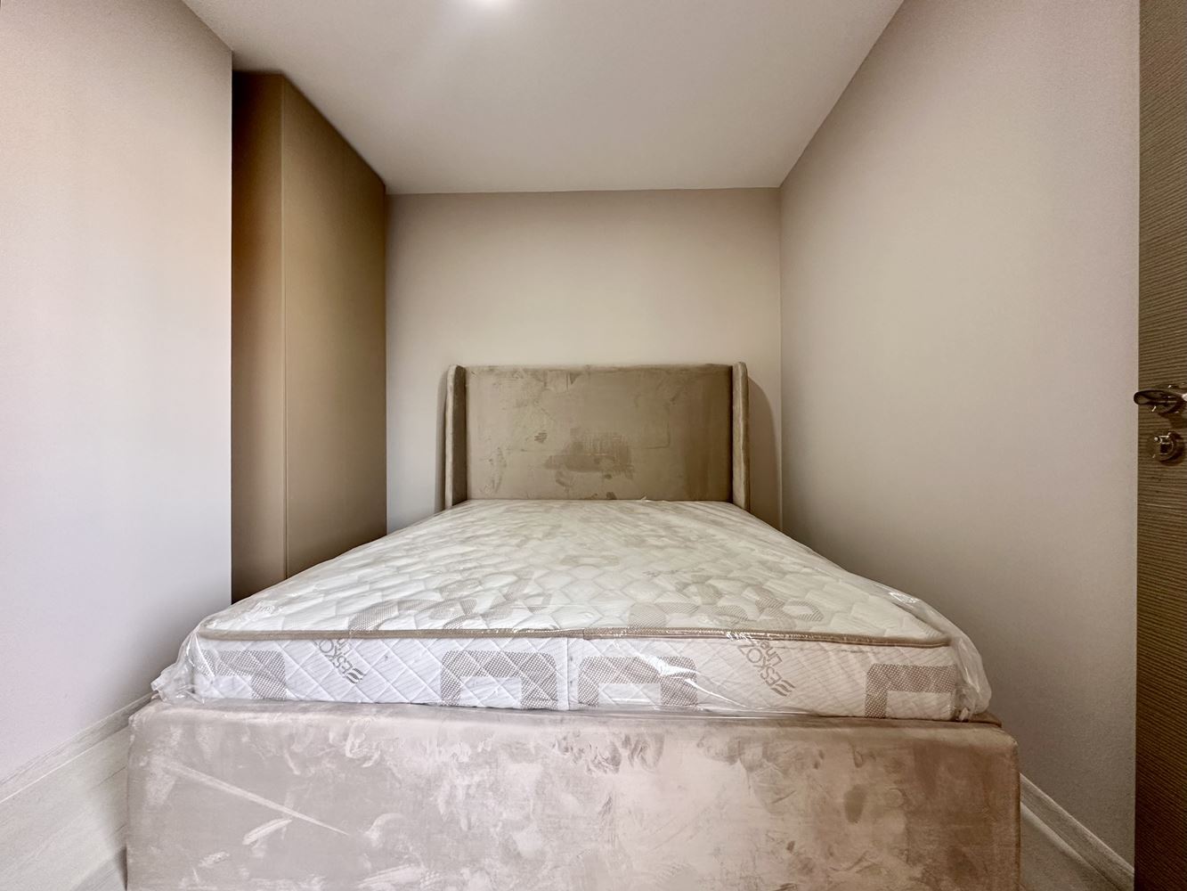 Уютен двустаен апартамент с гледка към басейн и зелени площи в Слънчев бряг – готов за ползване