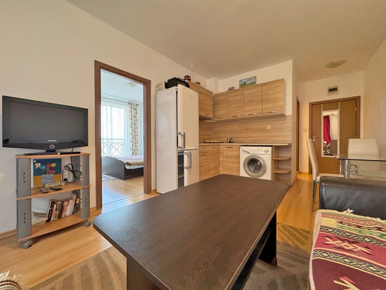 Функционално тристайно жилище на партер в модерен комплекс в района на Слънчев бряг