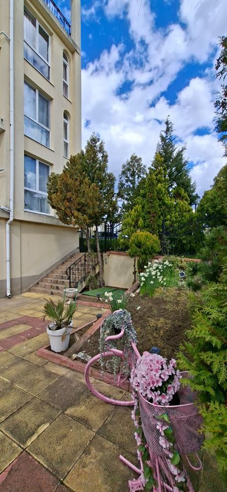 Комфорт и практичност до морето – напълно обзаведен двустаен апартамент в Свети Влас