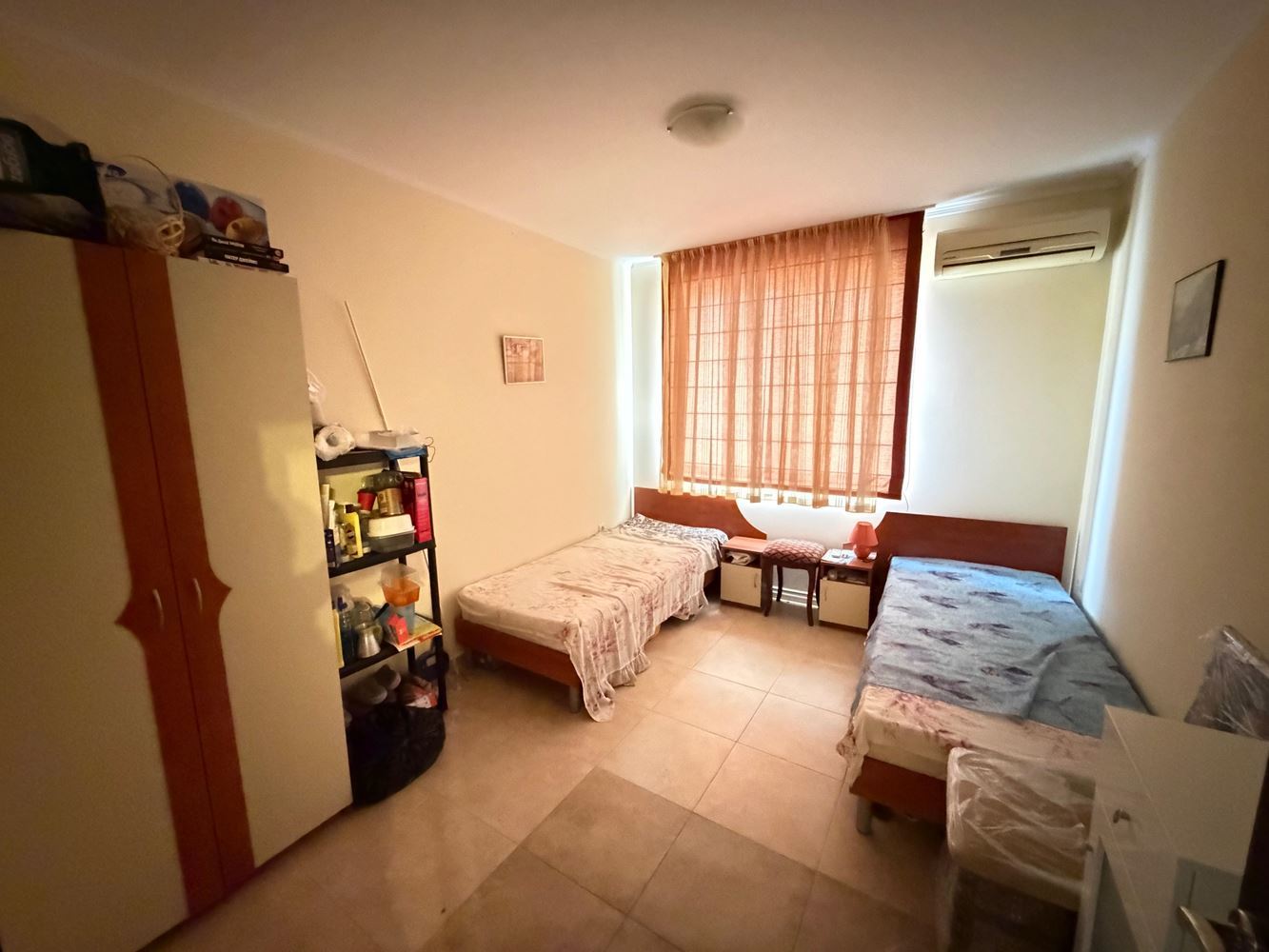 Апартамент с две спални и изглед към басейна в Несебър – простор, комфорт и отлична локация на 300 метра от морето