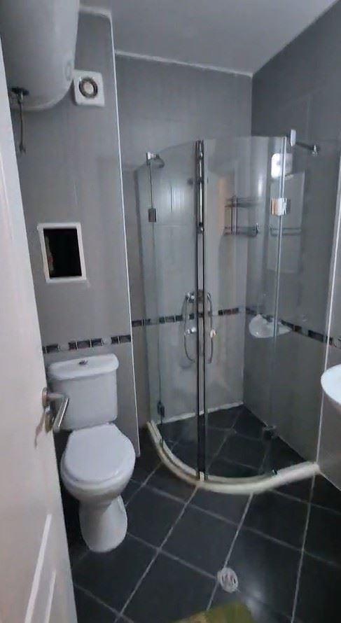 Просторен тристаен апартамент в Слънчев бряг – напълно обзаведен, отлична локация и готов за доходоносна инвестиция