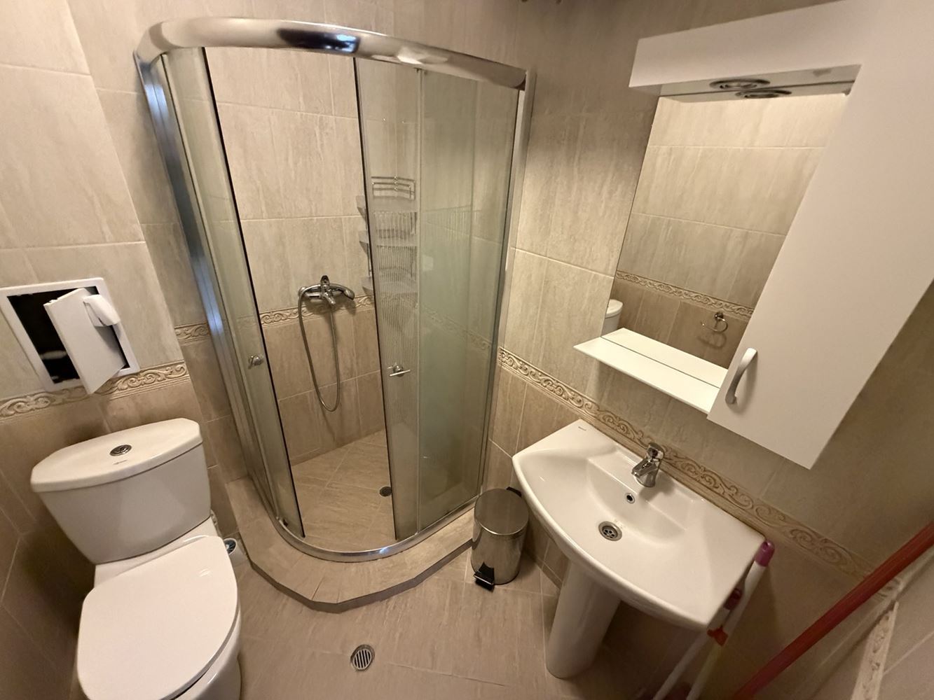 Двустаен апартамент на крачки от Южния плаж в Равда – без такса поддръжка