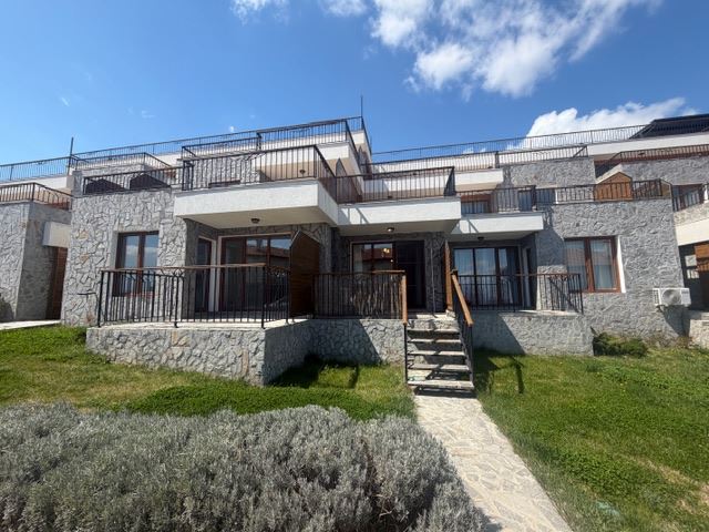 Студио с морска панорама в луксозен комплекс в Ахелой – комфорт, стил и релакс