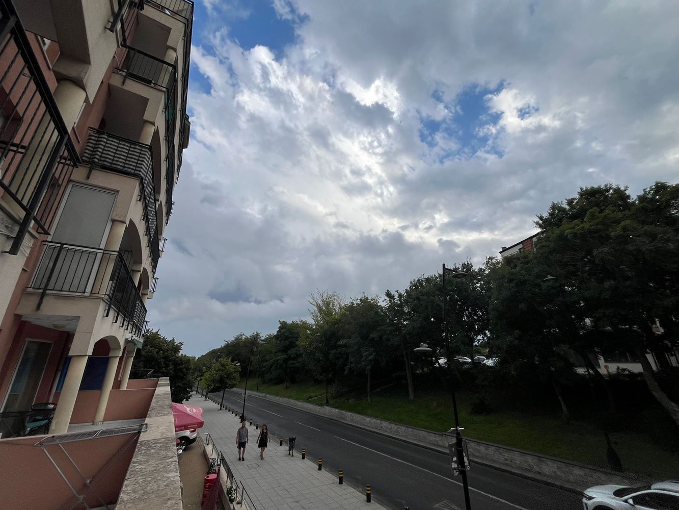 Отличен двустаен апартамент в сърцето на Несебър с голяма тераса и красива гледка