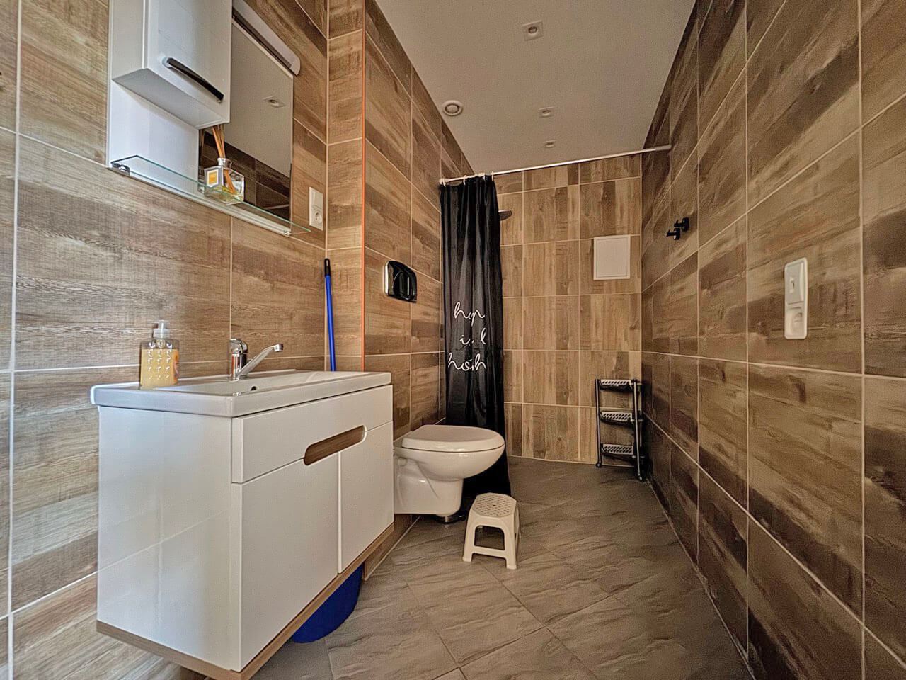 Двустаен апартамент в Свети Влас – уют, комфорт и напълно обзаведен дом в престижен комплекс