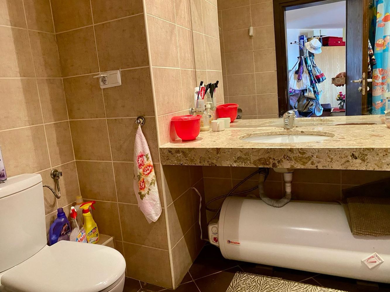 Просторно напълно обзаведено студио с гледка към басейн в слънчев бряг – комфорт, спокойствие и отлична инвестиция